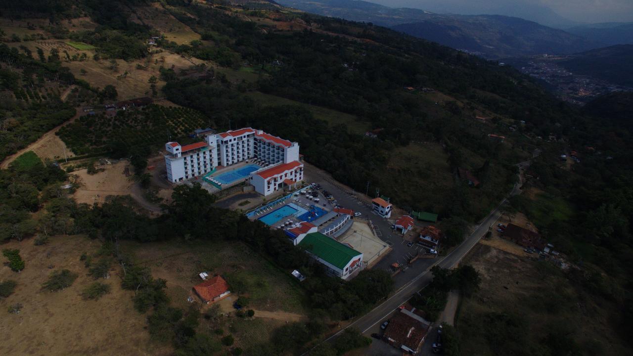 Hotel Majam'S Resort San Gil Exterior foto